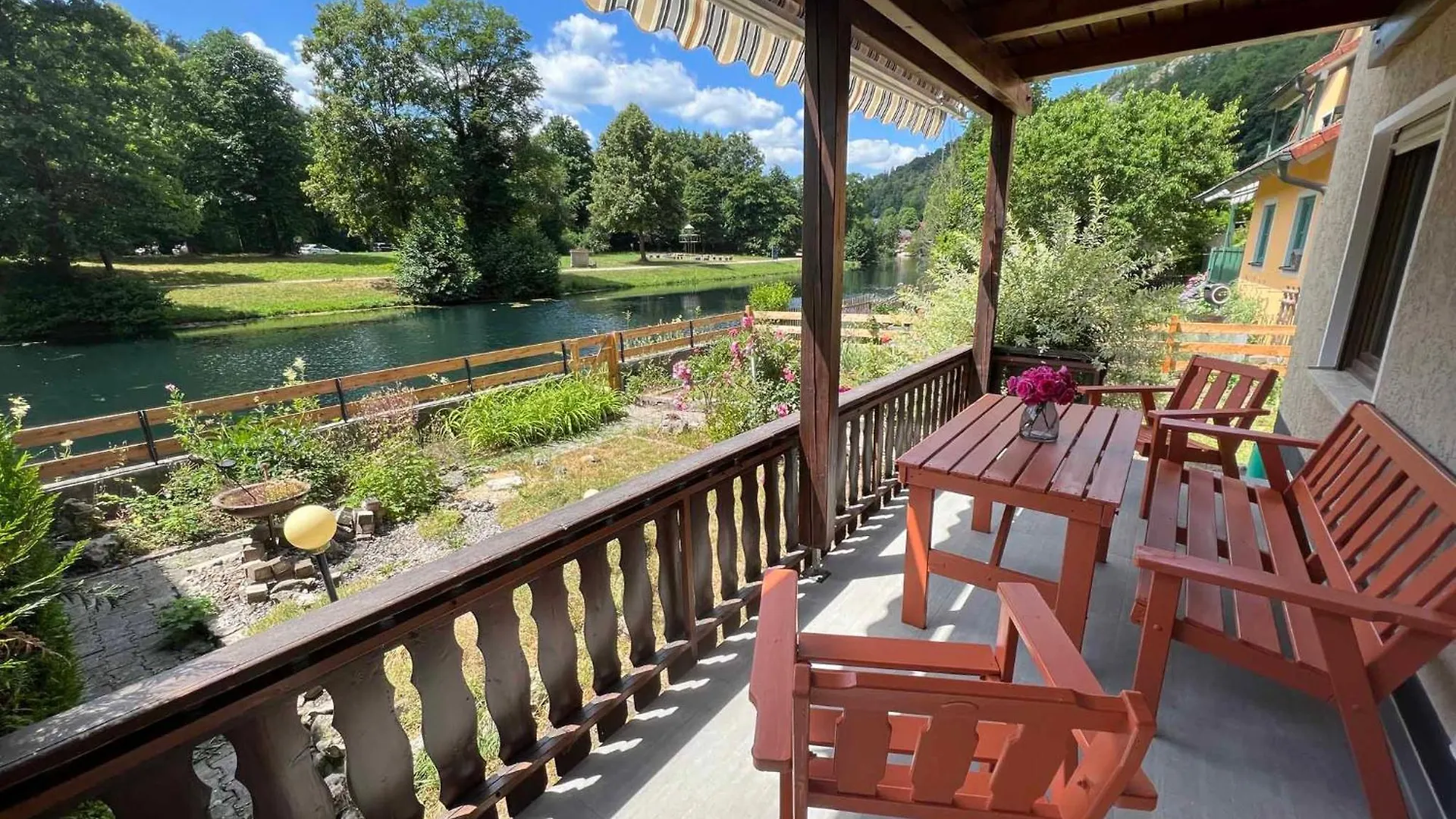 Ferienhaus Am Blauen Wasser Villa Essing Germany